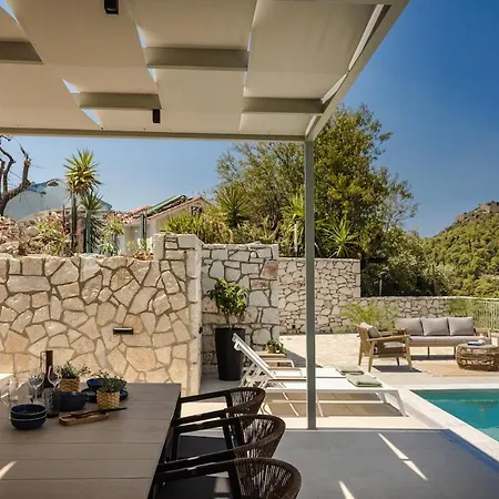 Assos Reverie Άσσος