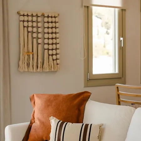 Assos Reverie Άσσος