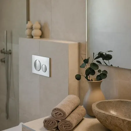 فيلة Assos Reverie *