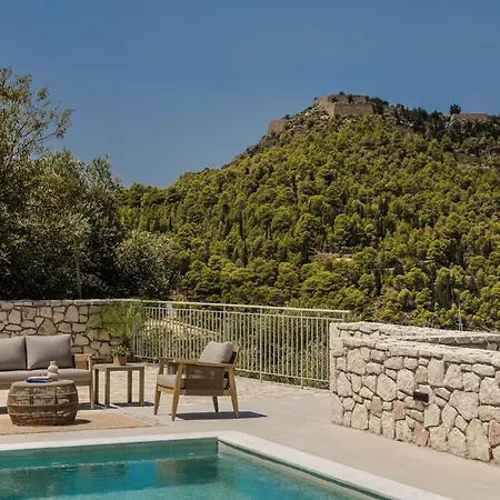 Assos Reverie فيلة